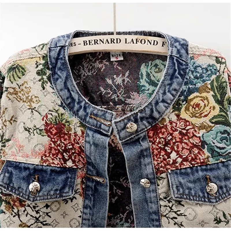 Autumn New Vintage Jacquard Long-Sleeved O-Neck Denim Coat Women Fashion Short Splice Jeans Jacket Female Loose Outerwear B021