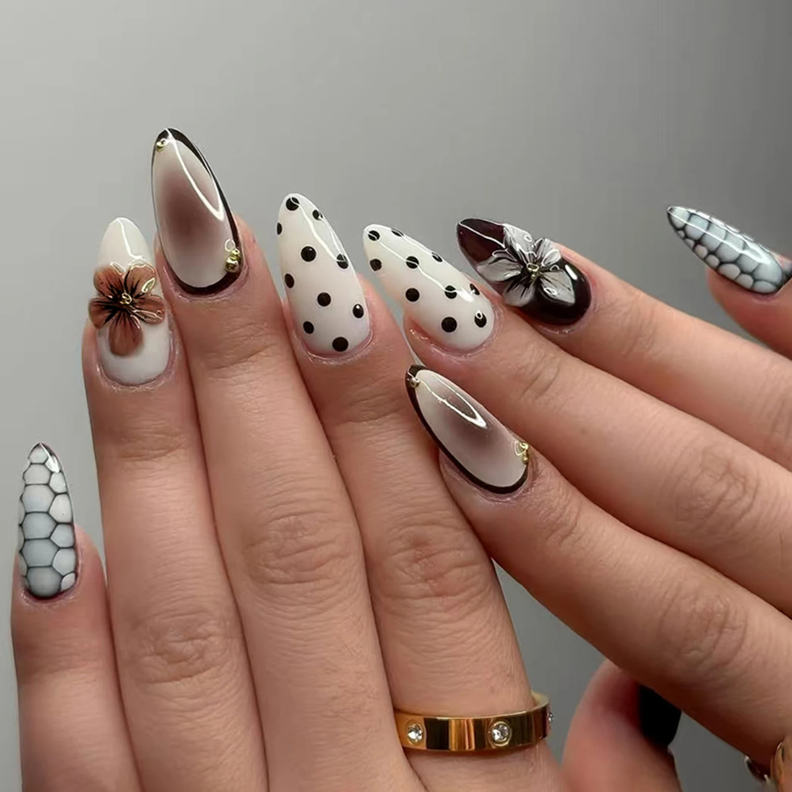 30Pcs 3D Lily And Polka Dot Press On Nails Brown-Sugar Color Fake Nails Wearable Full Cover Nails Tips Nail Tips For Women