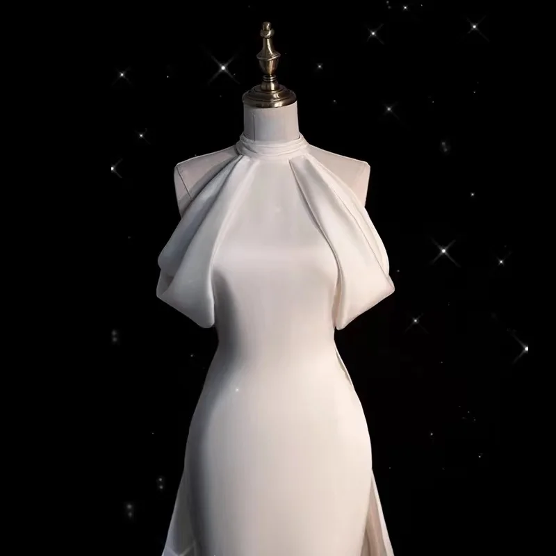 

Halter neck light wedding dress, satin Hepburn style, high-end, elegant, simple tail French style going out dress