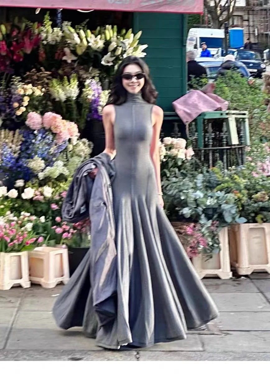 Elegant dress cut-out halterneck with open back at the shoulders slim elastic maxi dress women's dress spring 2024 new fashion