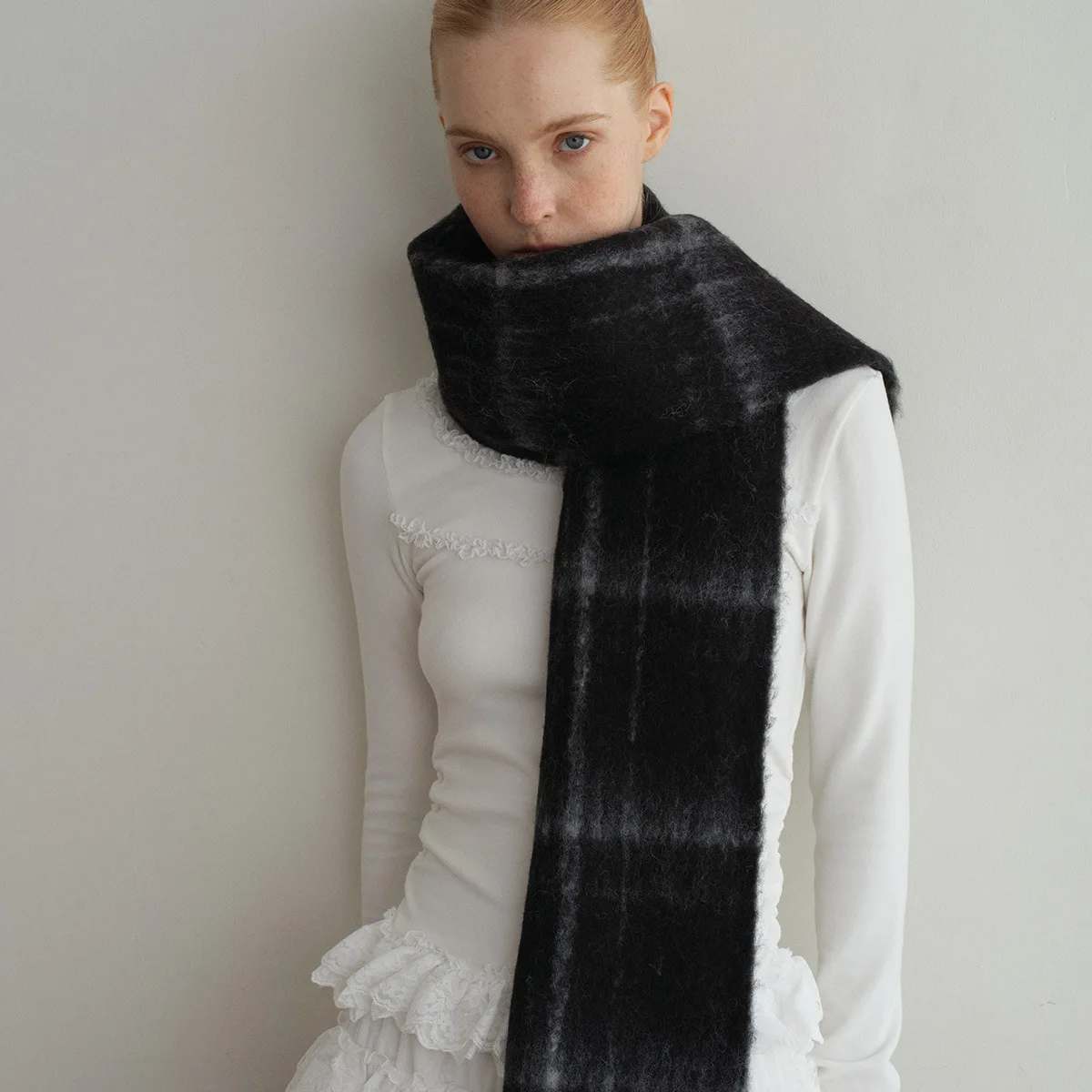 

Winter Wool Plaid Scarf Retro Korean Ins Fashion Style Plaid Soft Black Long Scarf Home Outdoor Warm Couple Scarf
