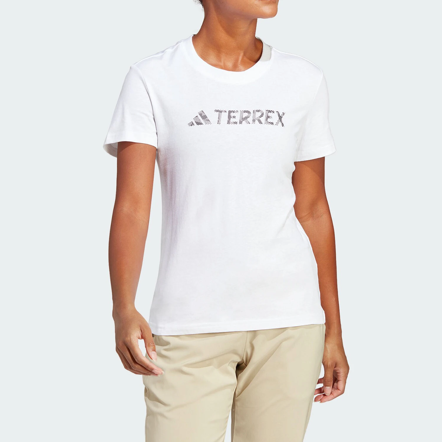

Adidas genuine Women's W LOGO Outdoor Short Sleeve T-Shirt HZ1391