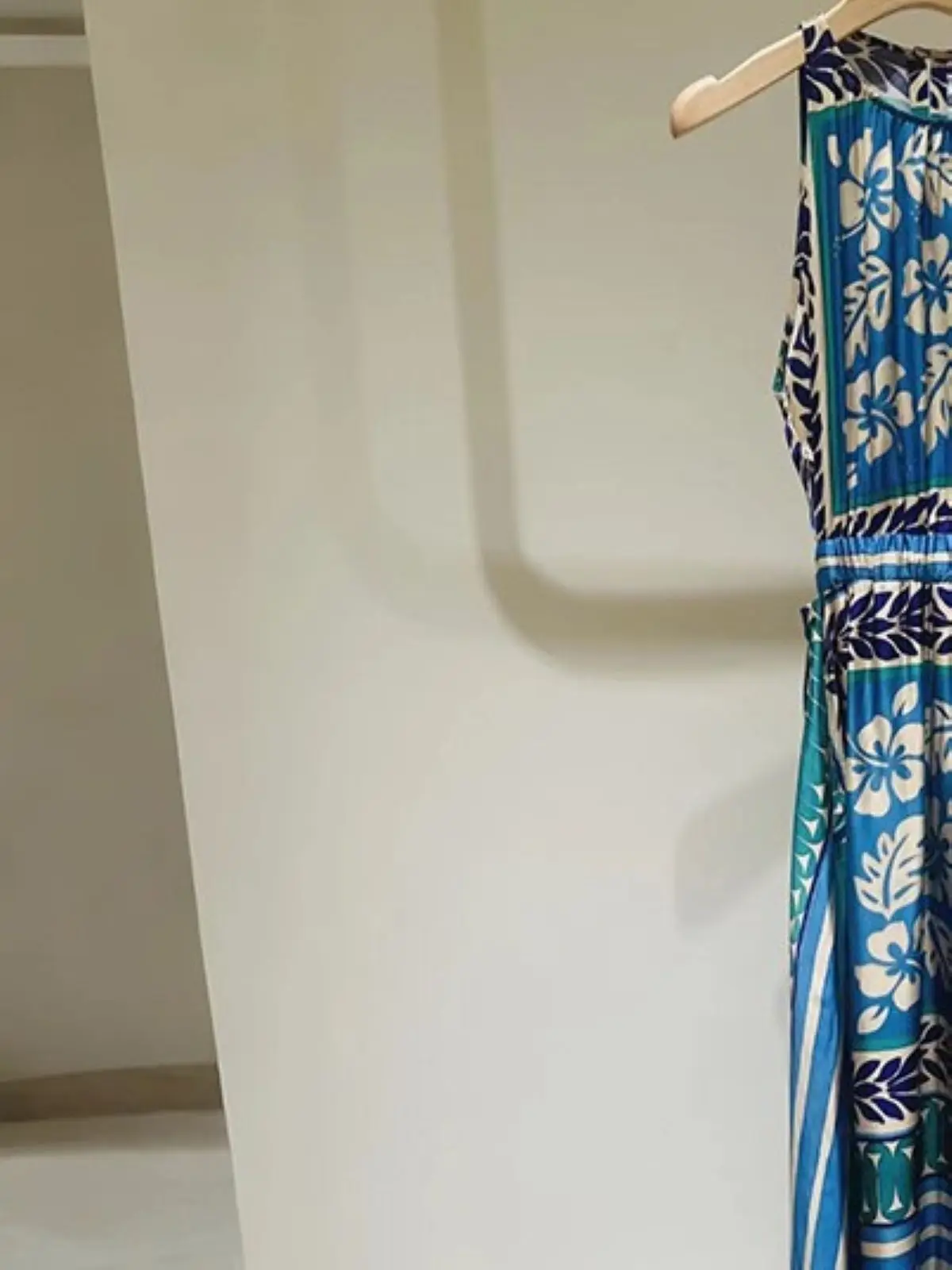 

Spring/Summer Women Polo Neck Tropical Print Set Short Sleeve Shirt + Hign Waist Drawstring Shorts + Sleeveless Maxi Dress