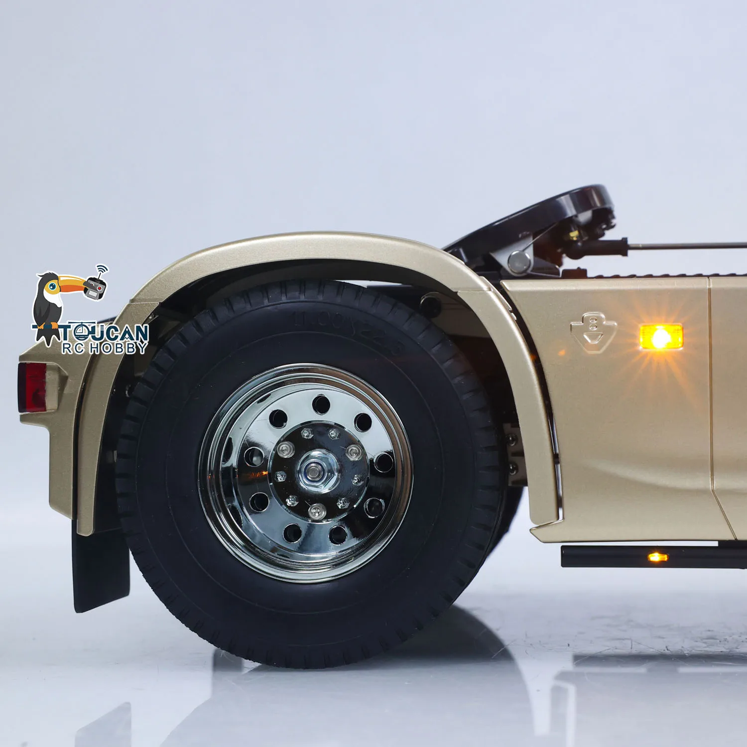 

4X2 TOUCAN 1/14 Трактор с дистанционным управлением TAMIYA Шасси 56379 3-скоростная коробка передач Течевая вода Свет дымовой блок ST8 Радио RTR