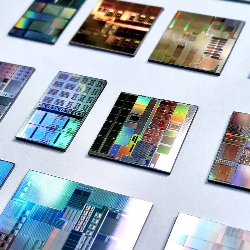 Silicon Wafer Bare IC Chip CPU Core Chip Random Size For Collection Display