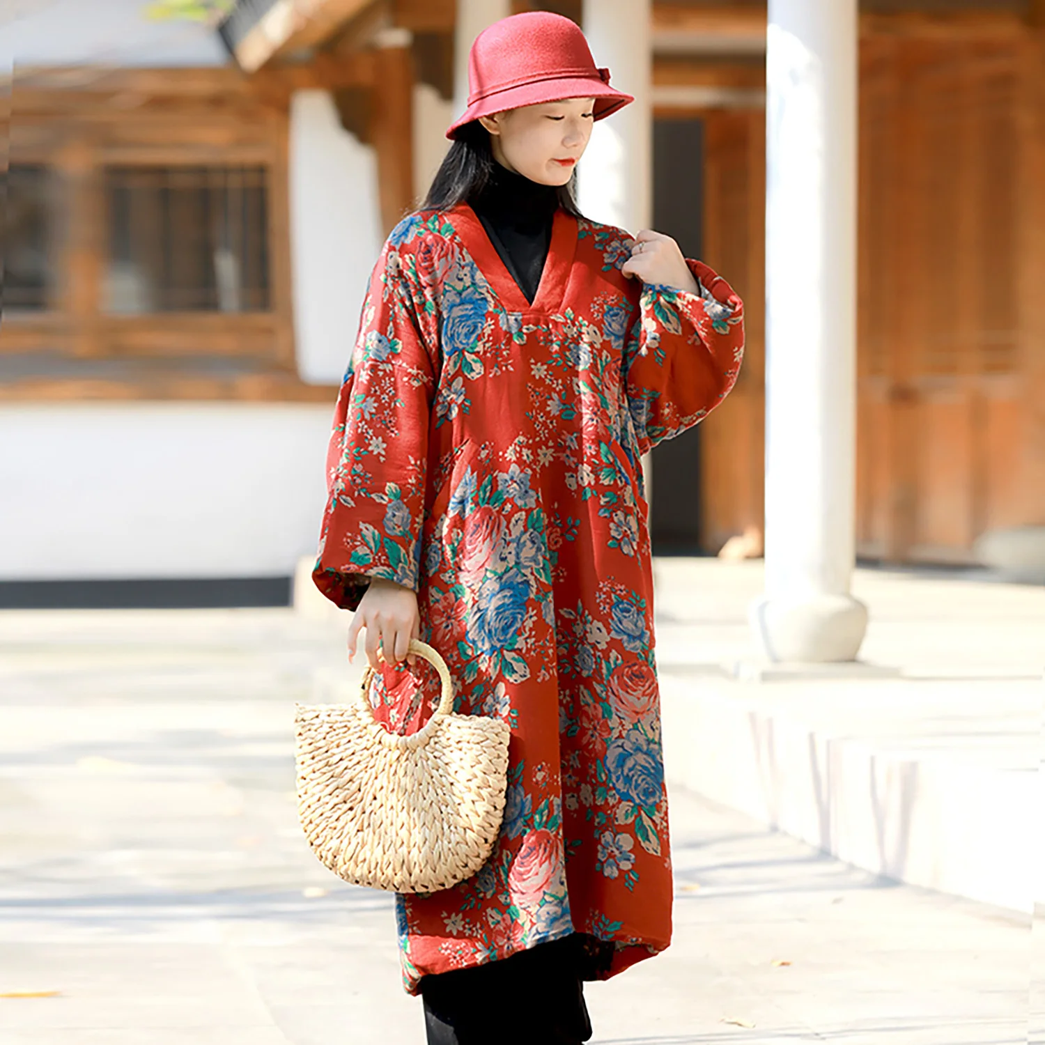 LZJN Tunica invernale taglie forti con spalle scoperte e scollo a V: lunghezza lunga, calda e stile etnico con ampio tessuto floreale.