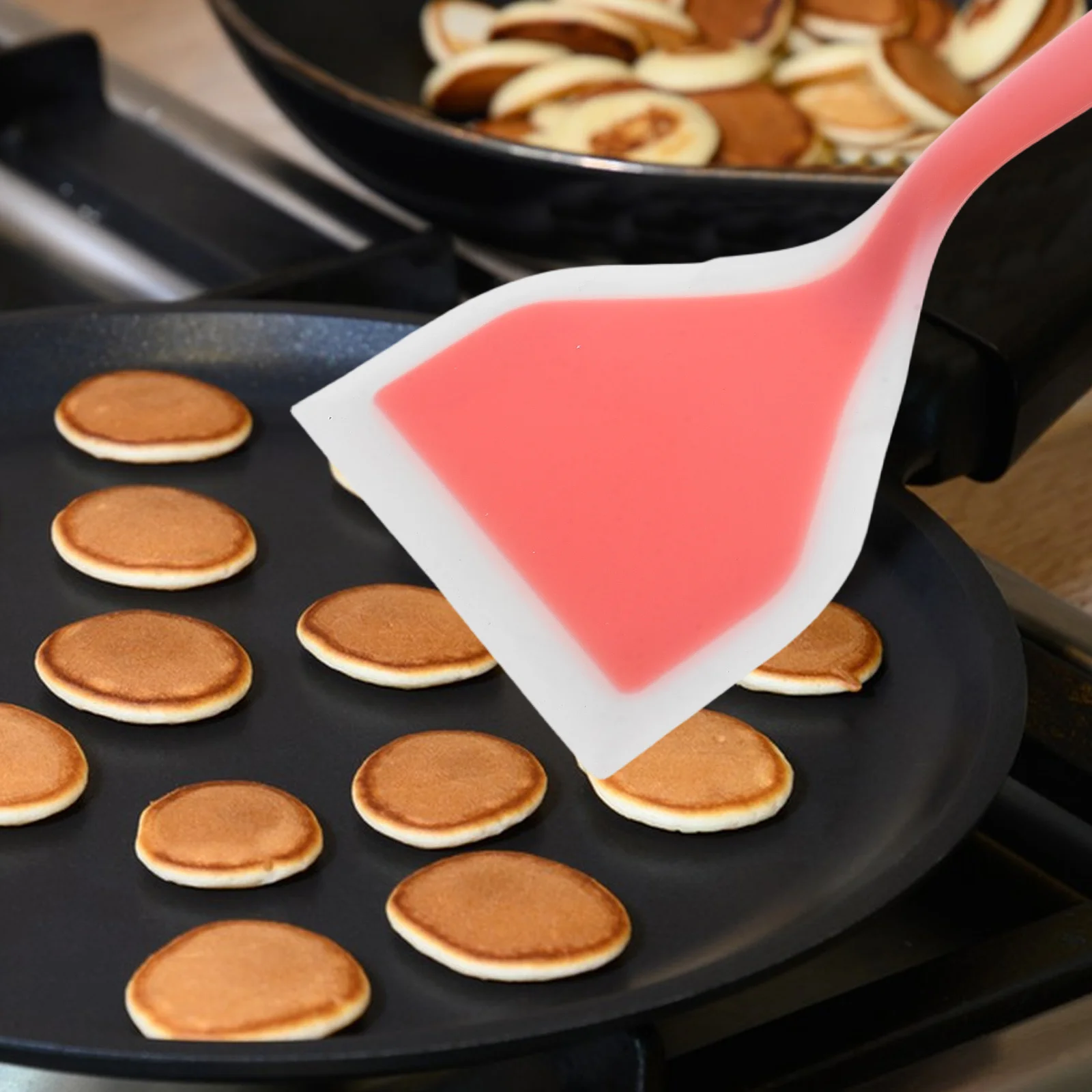 

4Pcs Wide Silicone Spatula Turner Non-Stick Multi-Use Kitchen Accessory Heat Resistant Pancake Flipper for Cooking Eggs Veggies