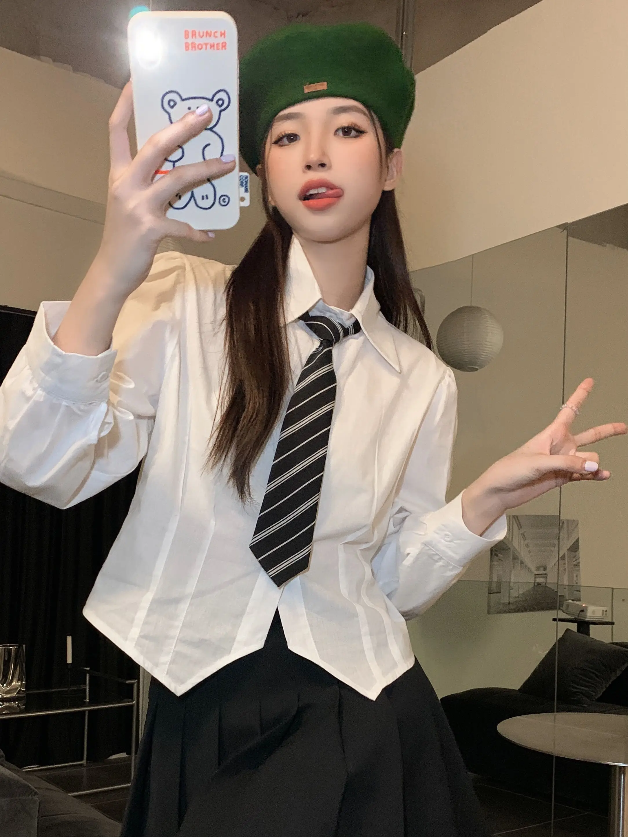 

Женский корейский топ больших размеров с длинным рукавом, белый, универсальный, для похудения, весна 2026, повседневный стиль