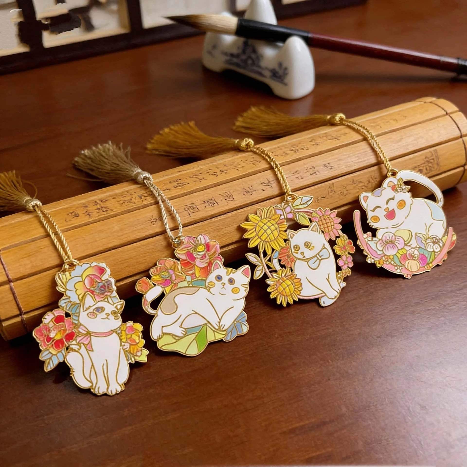 Новая-изысканная-металлическая-закладка-для-книг-в-виде-кошки-с-кисточкой-полая-для-студентов-и-любителей-книг