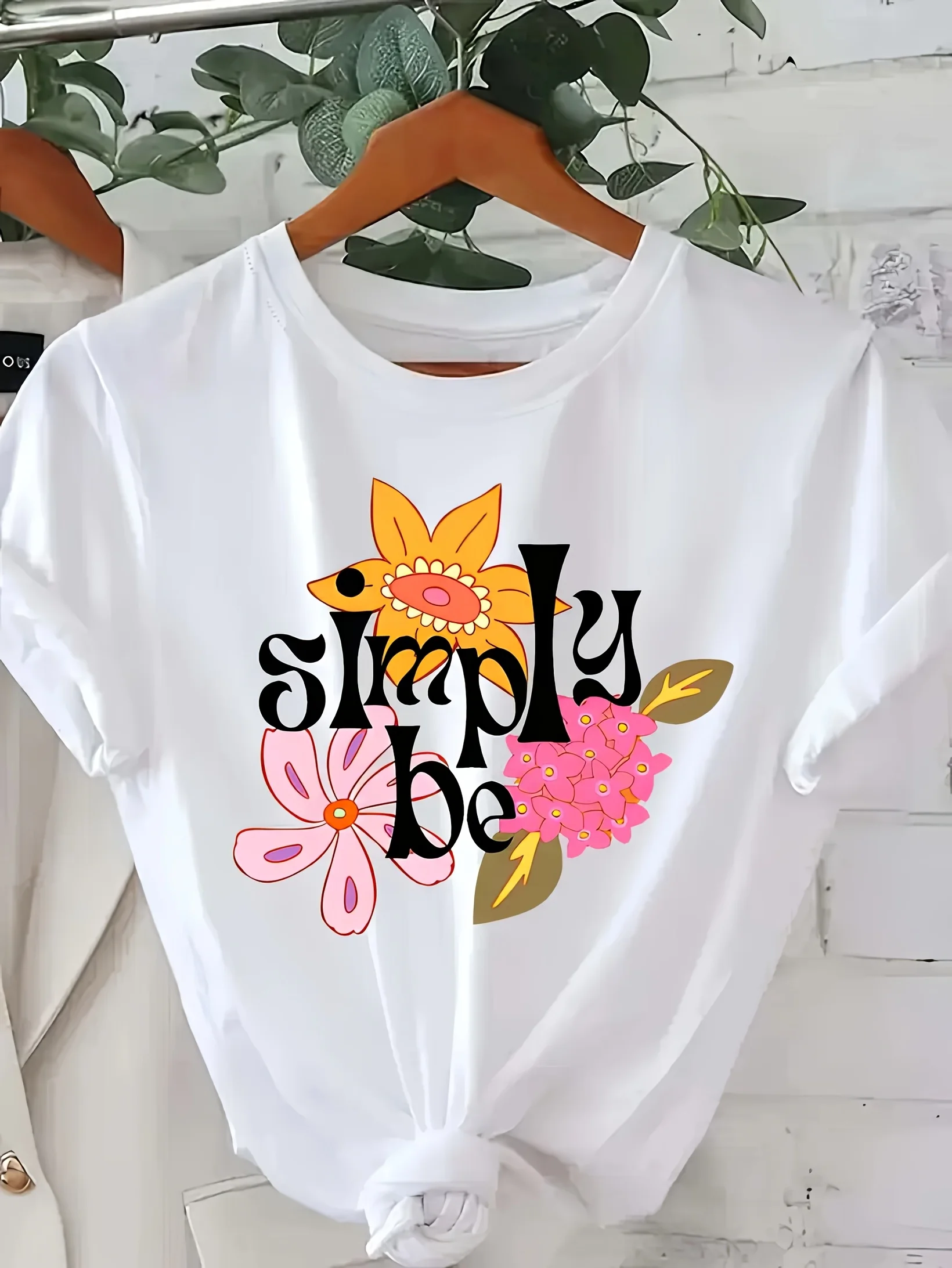 

Женская футболка Simply BeGraphic Print — повседневная футболка с круглым вырезом и коротким рукавом с ярким цветочным дизайном, повседневная рубашка в стиле Харадзюку