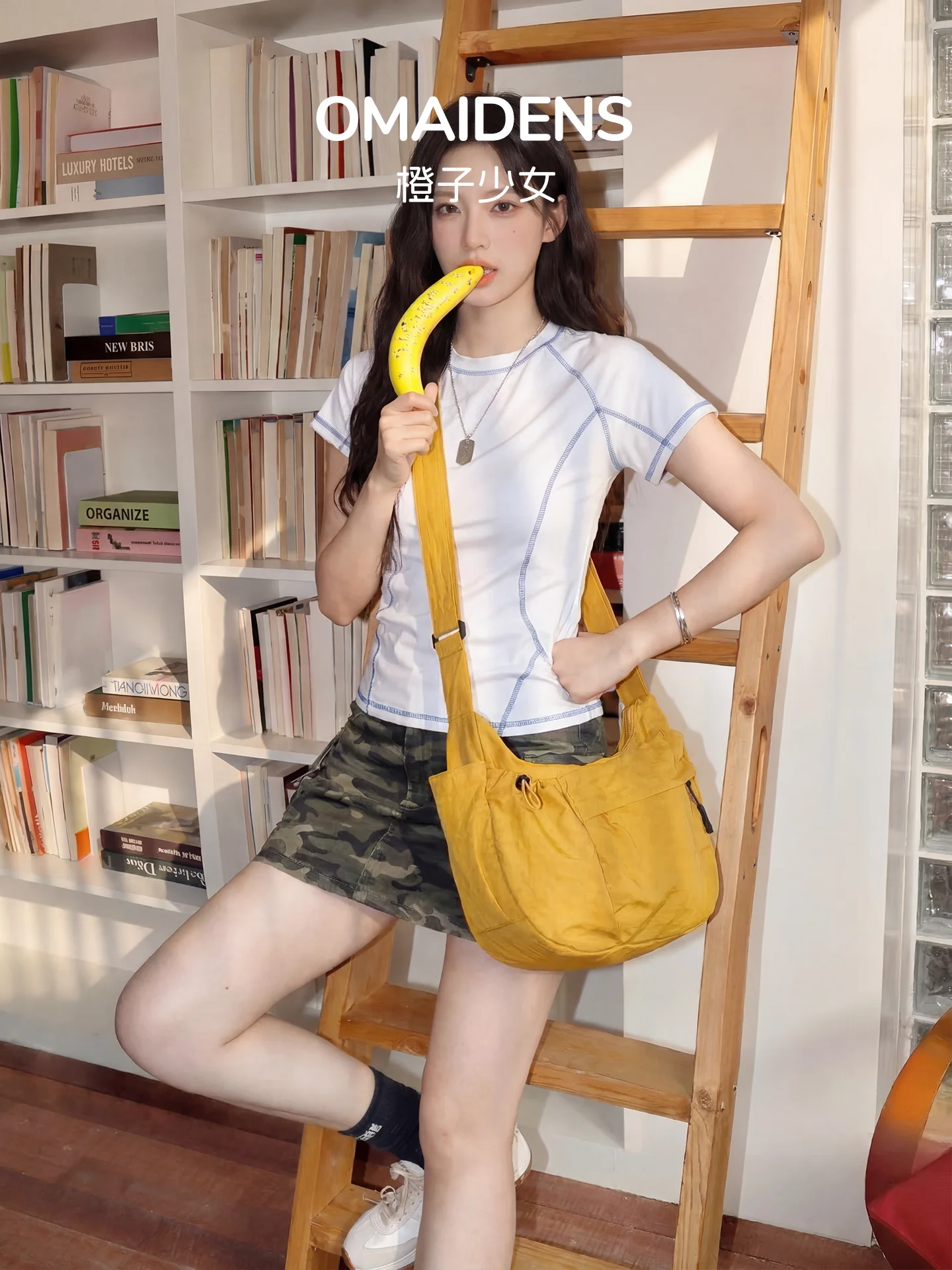 

Outdoor Functional Orange Girl Dumpling Bag Unisex Large Capacity Waterproof Nylon Single Shoulder Crossbody Bag Lightweight