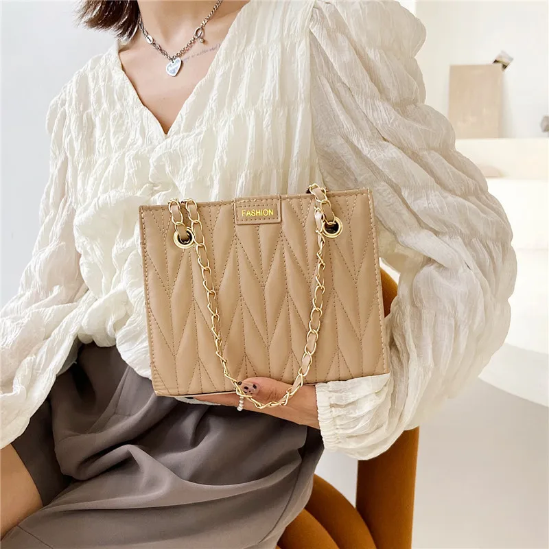 

New Simple Fashion Embroidery Line Women Single Shoulder Cross-body Handbag Large Capacity Chain Tote Bag