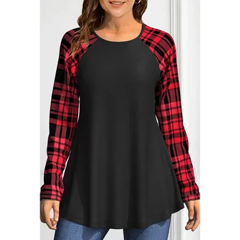 Blusa de cuello redondo de manga larga con retazos a cuadros y tablero de ajedrez rojo y negro de Navidad de talla grande