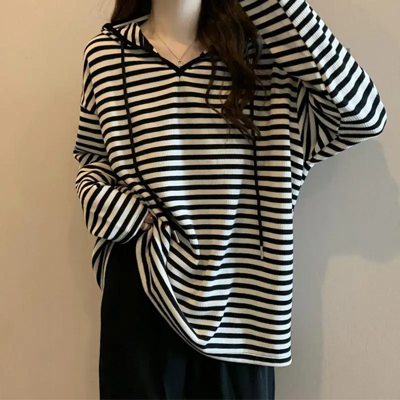 

Plus Size Loos Lazy Style T Shirts Spring Autumn New Long Sleeve Striped Hooded Street Casual Tops Fashion Korean Women Clothing