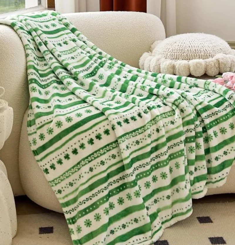 Elegant Comfort Luxury Velvet Super Soft Lucky Green Clover Shamrock Irish Print Fleece Blanket-St Patricks Day Theme Décor