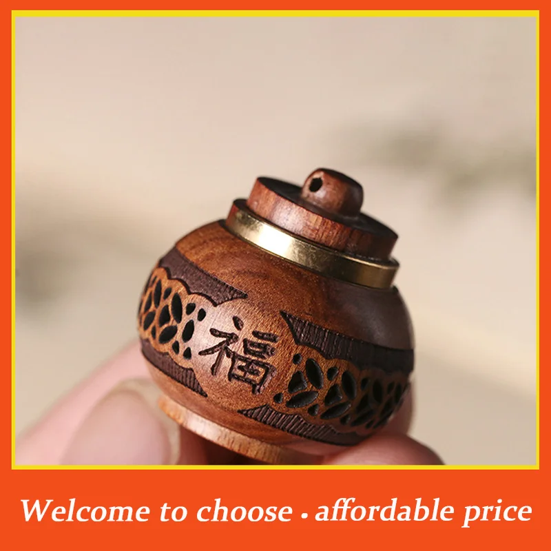1pc﻿ Fragrance Diffuser Bottle Sealed Jar Pendant Mini Vase Pagoda Car Hanging Decoration Wood Hollow Carved Aromatherapy Bottle