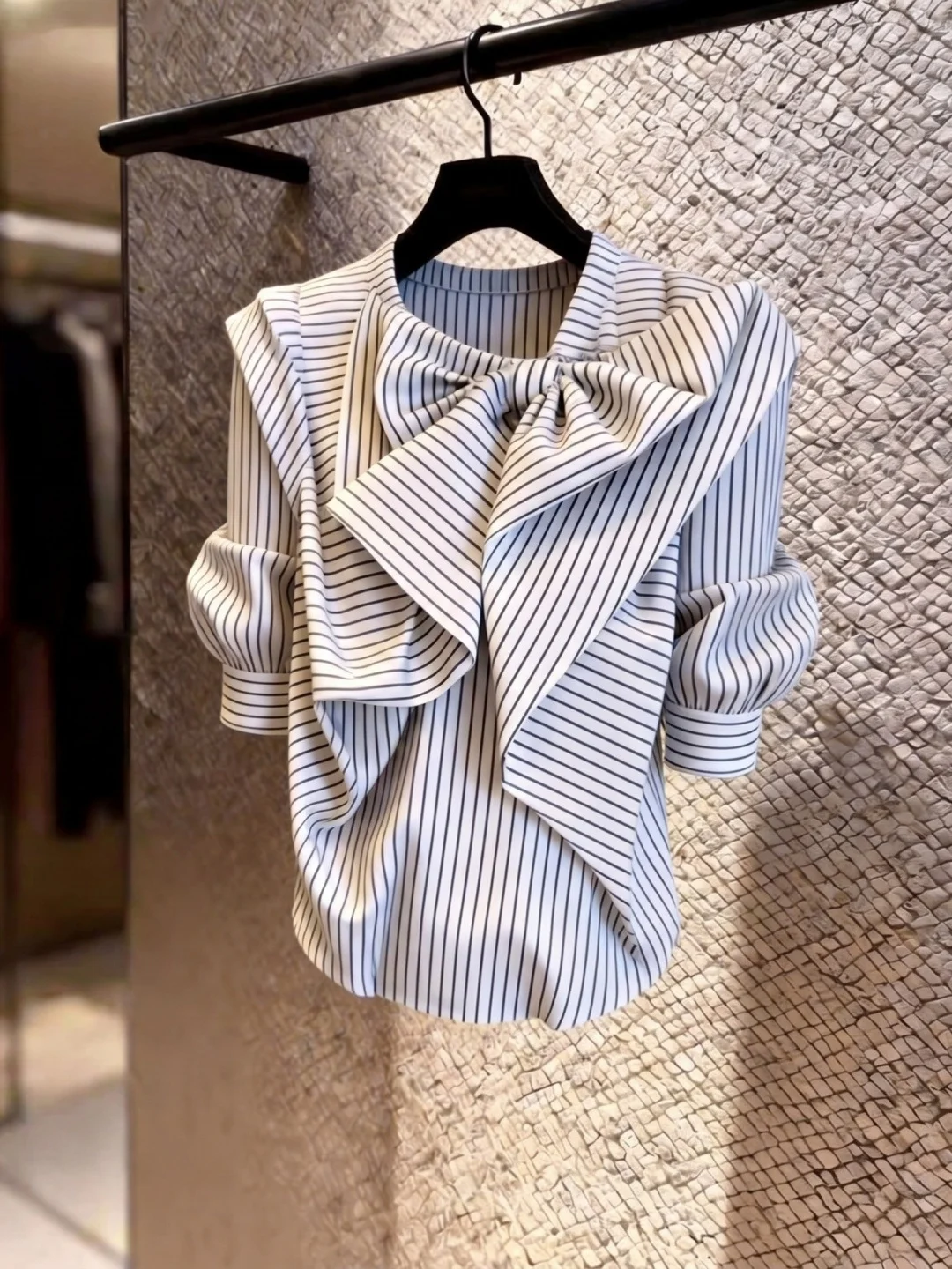 

Fashionable Striped Short Sleeve Shirt Korean Style Commute Elegant Uneven Women's Unique Shirt Summer 2026 Silk Top