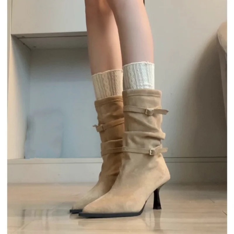 Stivali da donna Mid Top sexy e casual di vendita caldi alla moda Inverno Nuovi stivali a tacco alto da banchetto comodi con tacco sottile a punta