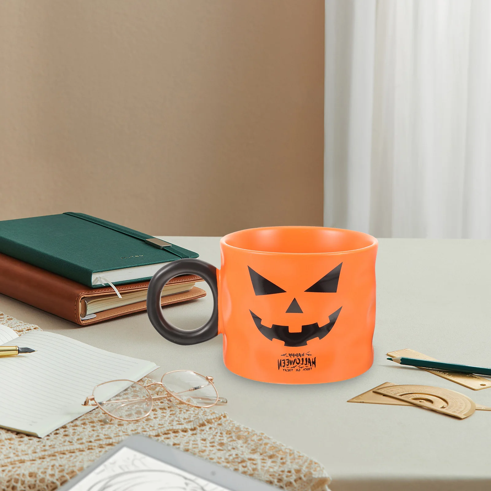 

Ceramic Pumpkin Mug Halloween Decor Coffee Cup with Handle for Hot Chocolate Milk Tea Wine Desktop Safe Design Trendy Style