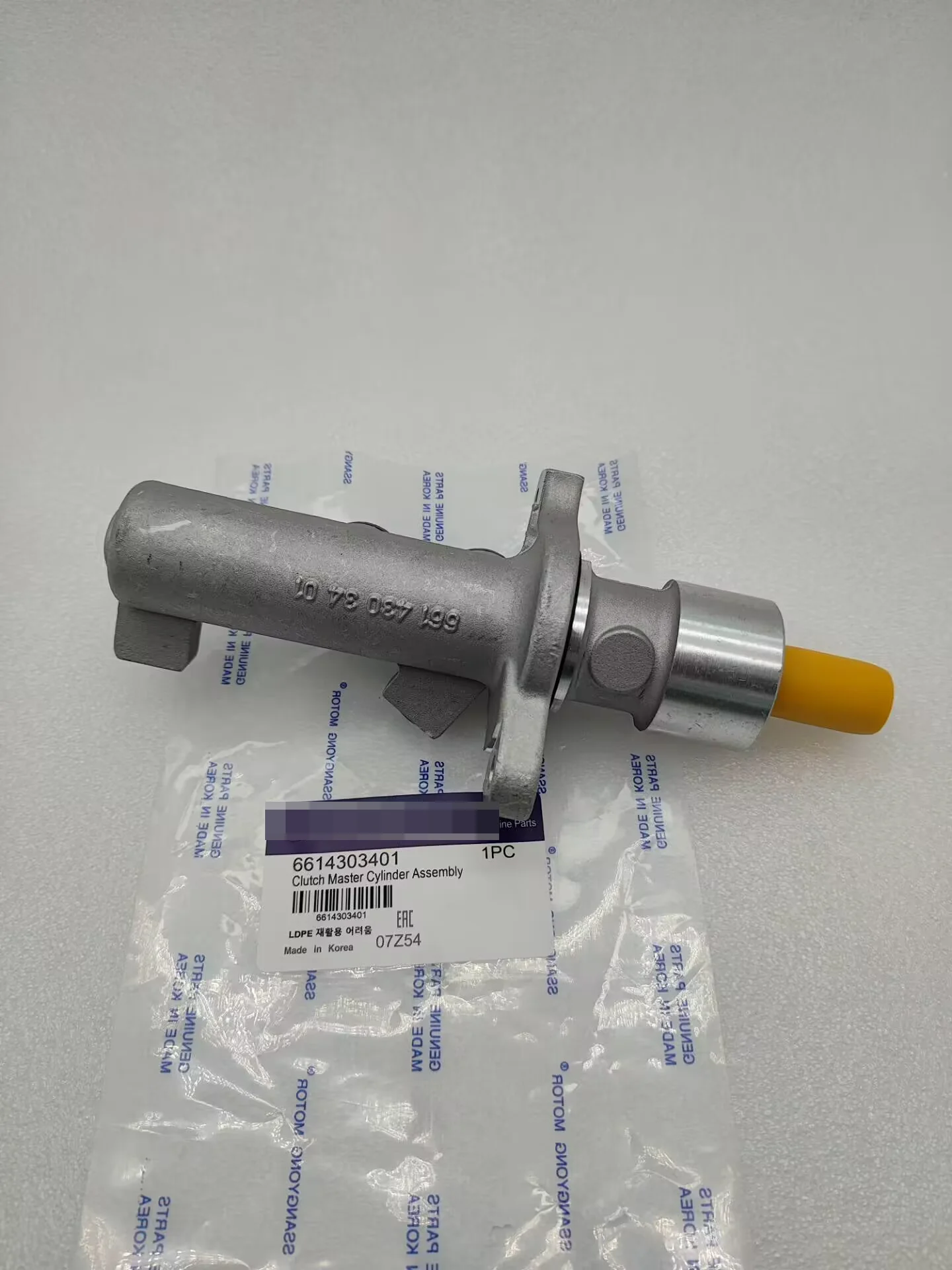 

Главный тормозной цилиндр 6614303401 для Ssangyong MB100 ISTANA