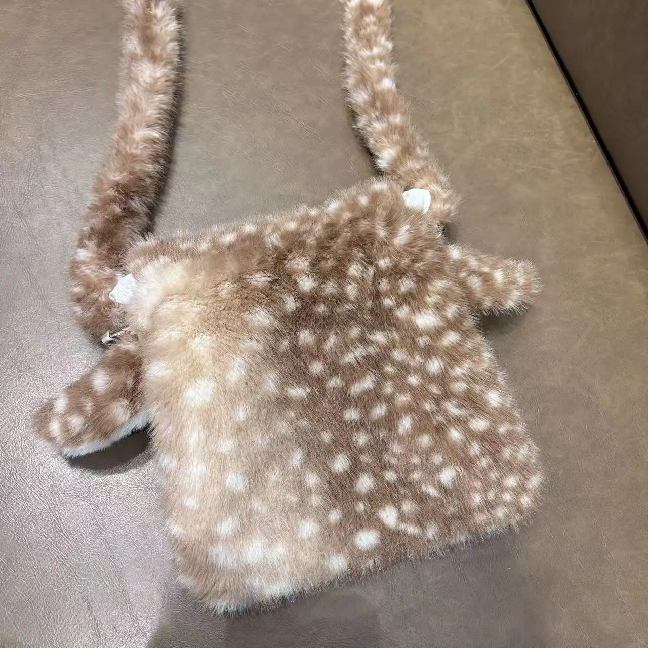 Serie di cervi invernali Borsa in peluche carina Donna giapponese Ins Portafoglio in pizzo di pizzo Kawaii Borsa per accessori Jk Lolita in pelliccia incrociata inclinata coreana