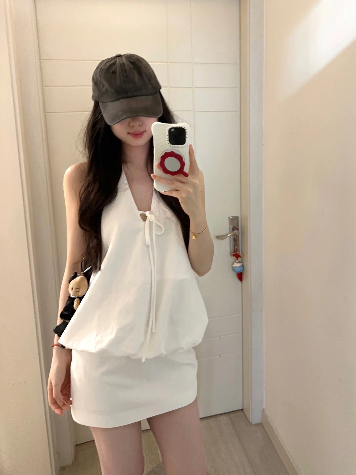 

Korean Style Casual Two-Piece Set Women Summer Small Size Great Looking White Sleeveless Neck Hanging Top Skirt Short Skirt