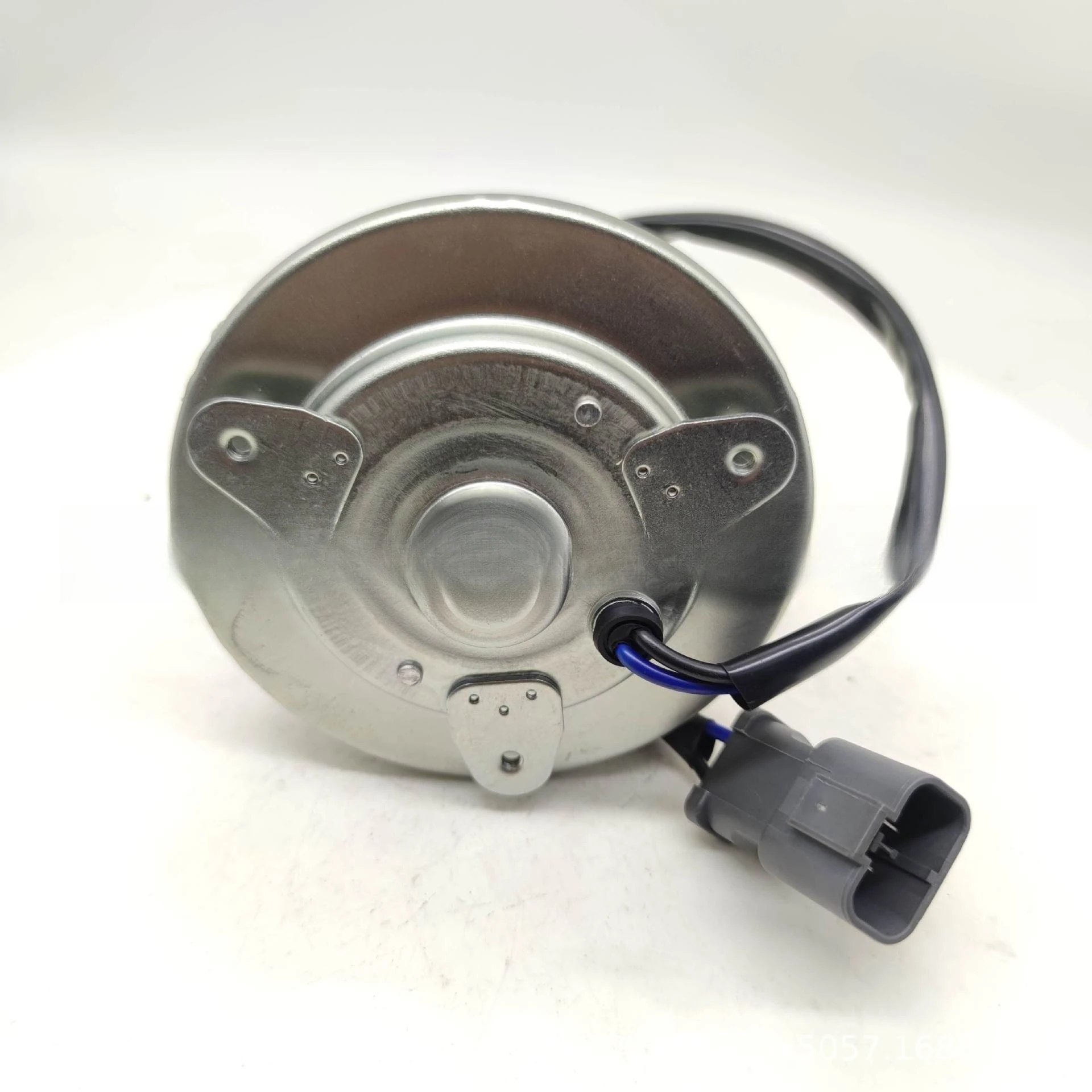 pieces-automobiles-climatisation-radiateur-moteur-de-ventilateur-38616-pm3-003-k7711-85220