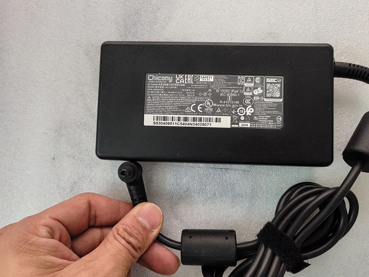 For ASUS Vivobook Pro 15 OLED N6506CU RTX4050 Laptop OEM Slim Chicony 20V 10A 4.5mm 200w adapter A21-200P2B