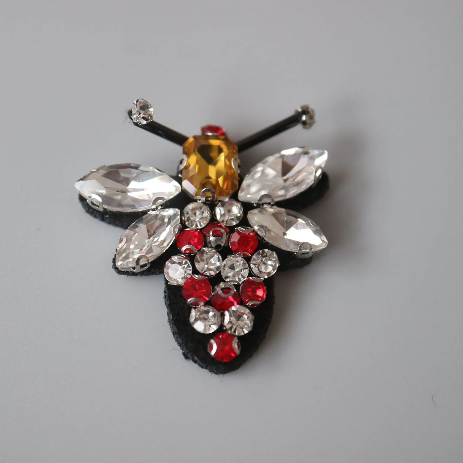 3D Handmade Rhinestone beaded Patches for clothing Animal bee dragonfly clothes patch Sew on embroidery parches bordados para