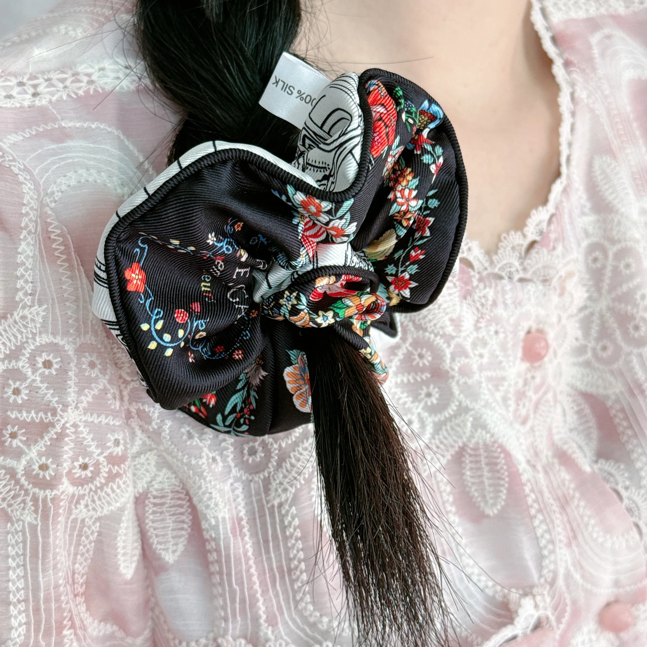 لينة الأسود Scrunchies الحرير الشعر التعادل أنيقة كبيرة 100% التوت الحرير رباط شعر للنساء ذيل حصان حامل العلاقات من إكسسوارات الشعر