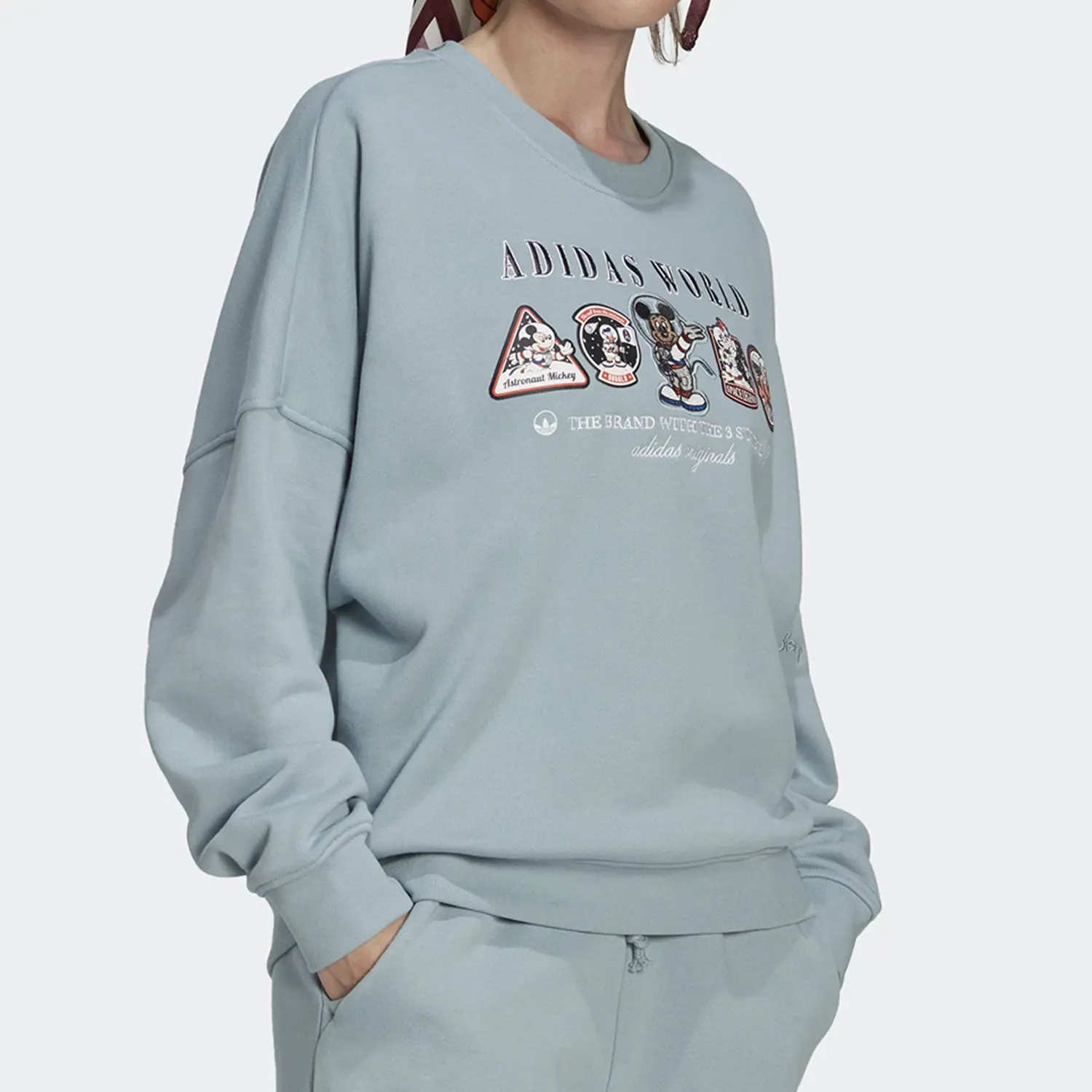 

Adidas Official Genuine Three Stripes Seasonal New Women's Sport Fashion Sweatshirt HL9057