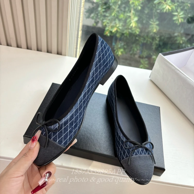 أحذية جلدية نسائية جديدة للربيع والصيف ذات طبقة واحدة مقترنة مع أحذية باليه مسطحة بفيونكة