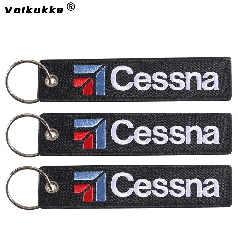 Voikukka เครื่องประดับ1PC 2ชิ้น3ชิ้น3แพ็ค Cessna ตัวอักษร Boths เย็บปักถักร้อยรูปแบบพวงกุญแจกุญแจรถจักรยานยนต์ของขวัญอุปกรณ์เสริม