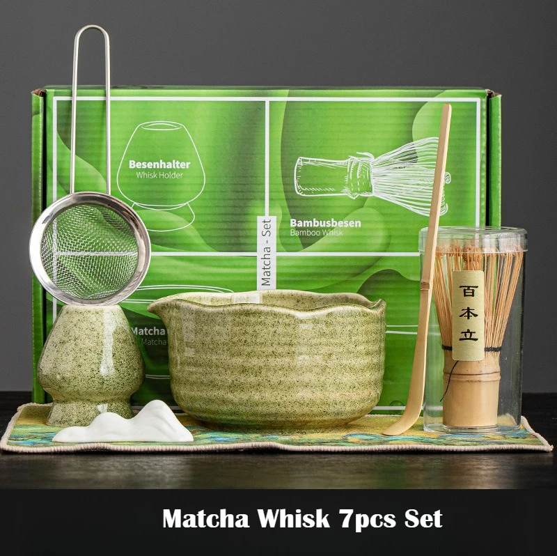 

Набор для приготовления матча из 7 предметов: керамическая чаша, бамбуковый венчик (чашен), сито из нержавеющей стали, ложка, подставка для любителей матча