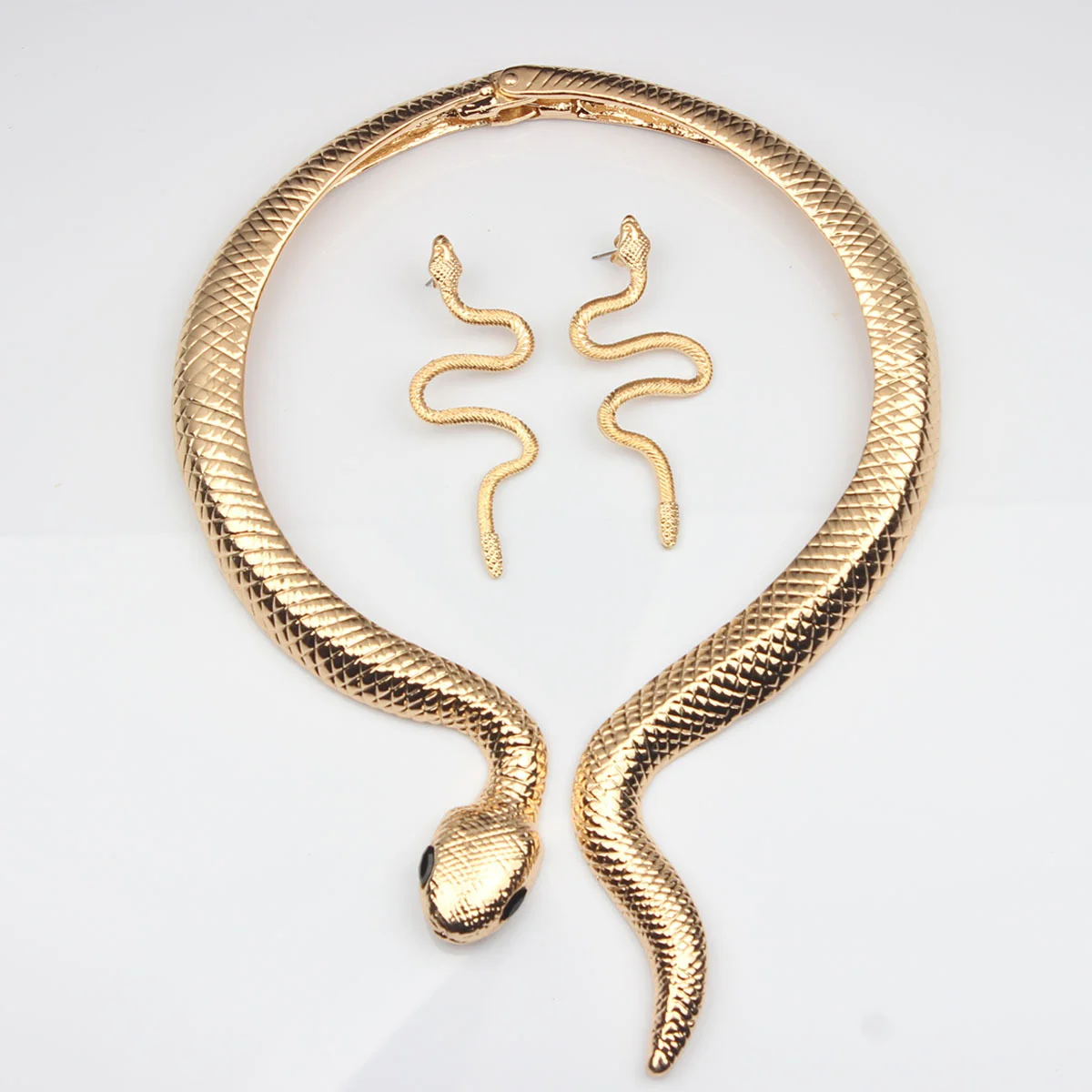 

2 pieces vintage snake-shaped alloy necklace and earring set - women's collar unique accessory