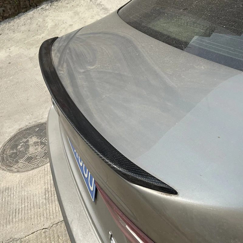 Car trunk spoiler carbon fiber beautification car tail is suitable for 2014-2019 Lexus is200t is250 is300h is350