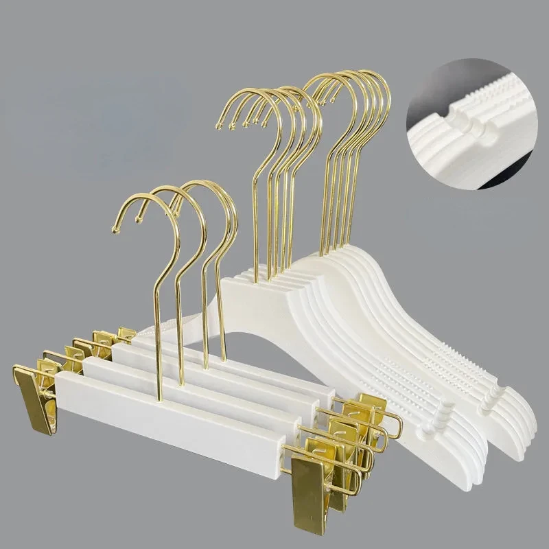 New Material Imitation Wood Grain Plastic Clothes Rack Shops Selling Wedding Dress Anti Slip Display Hangers Wardrobe Storage