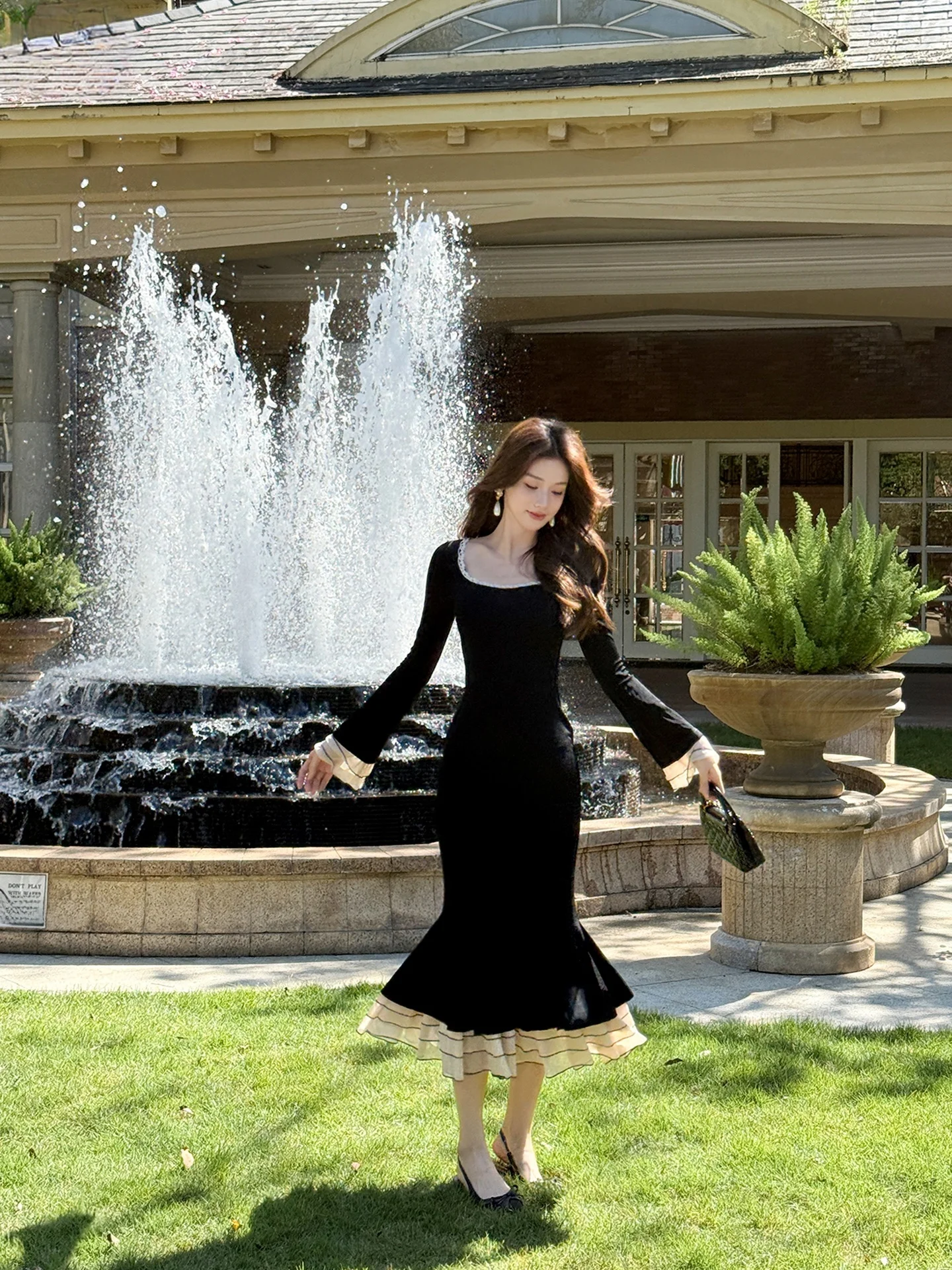 

XiaoLi k Tide 2025 Autumn Winter Long Sve Bla Knitted Lace Dr CleanFit Sle X Version Tourist Scene Ladies Dr