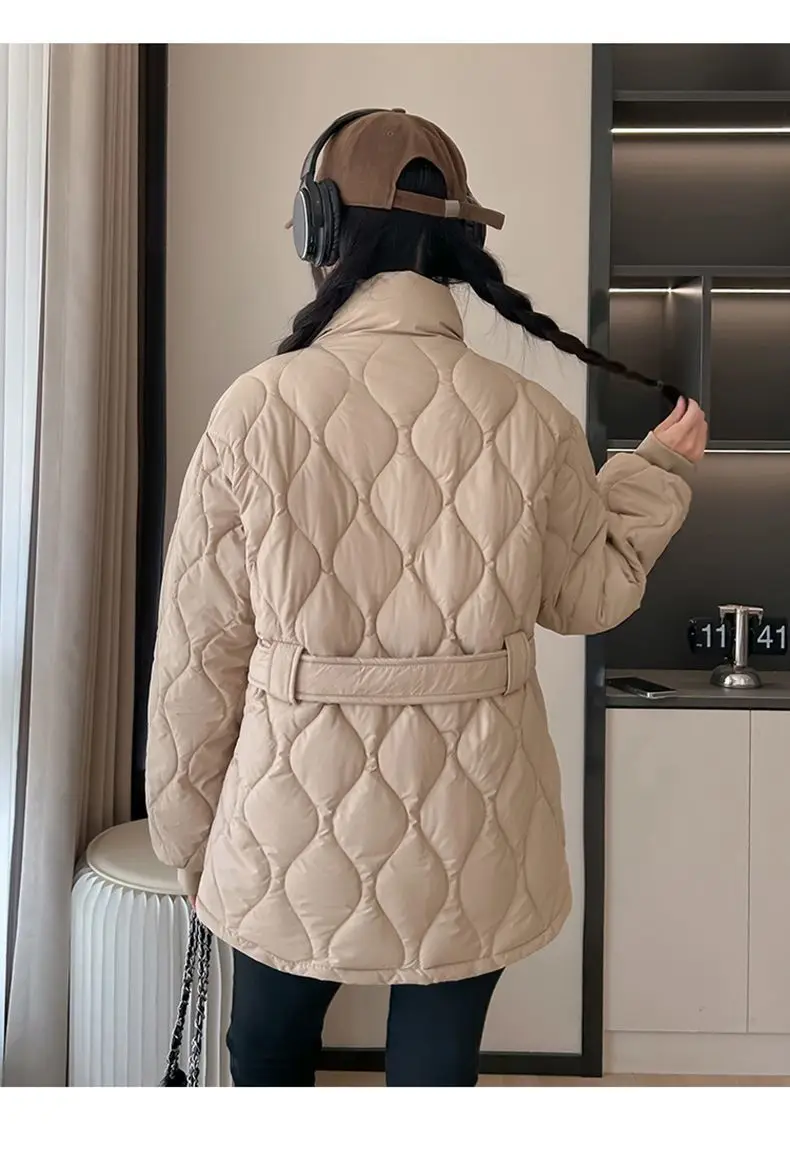 

2025 Winter New Design Rhombus-Sleeved Down and Cotton Coat with Waist-Hugging Fit