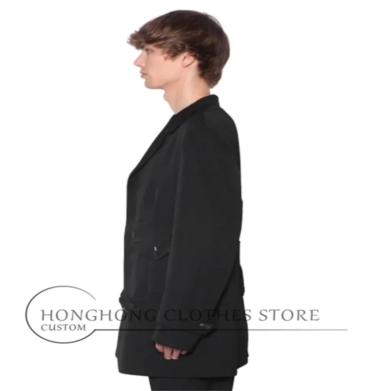 سترة غير رسمية ذات تصميم أصلي مفككة بأزرار سفلية، بدلة عمل عالية الجودة كبيرة الحجم على طراز الفارس