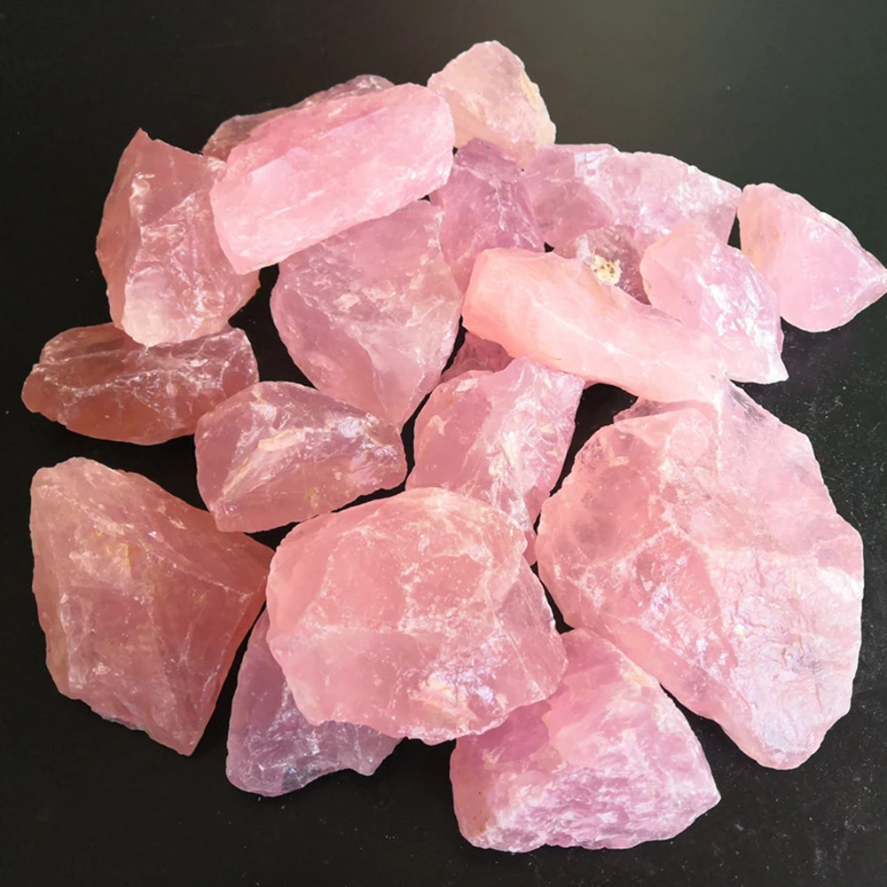 Natural powder crystal rose quartz coarse mineral raw stone mineral crystal mineral specimen room tank decorative landscape raw