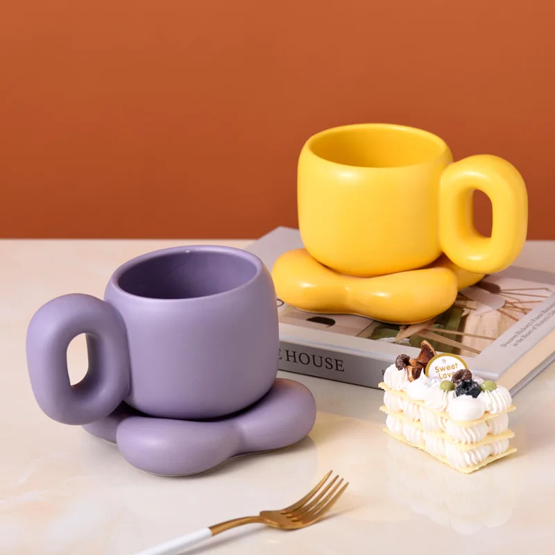 Cute fat mug ceramic mug creative big ring handle couple coffee cups and saucers office water cups.