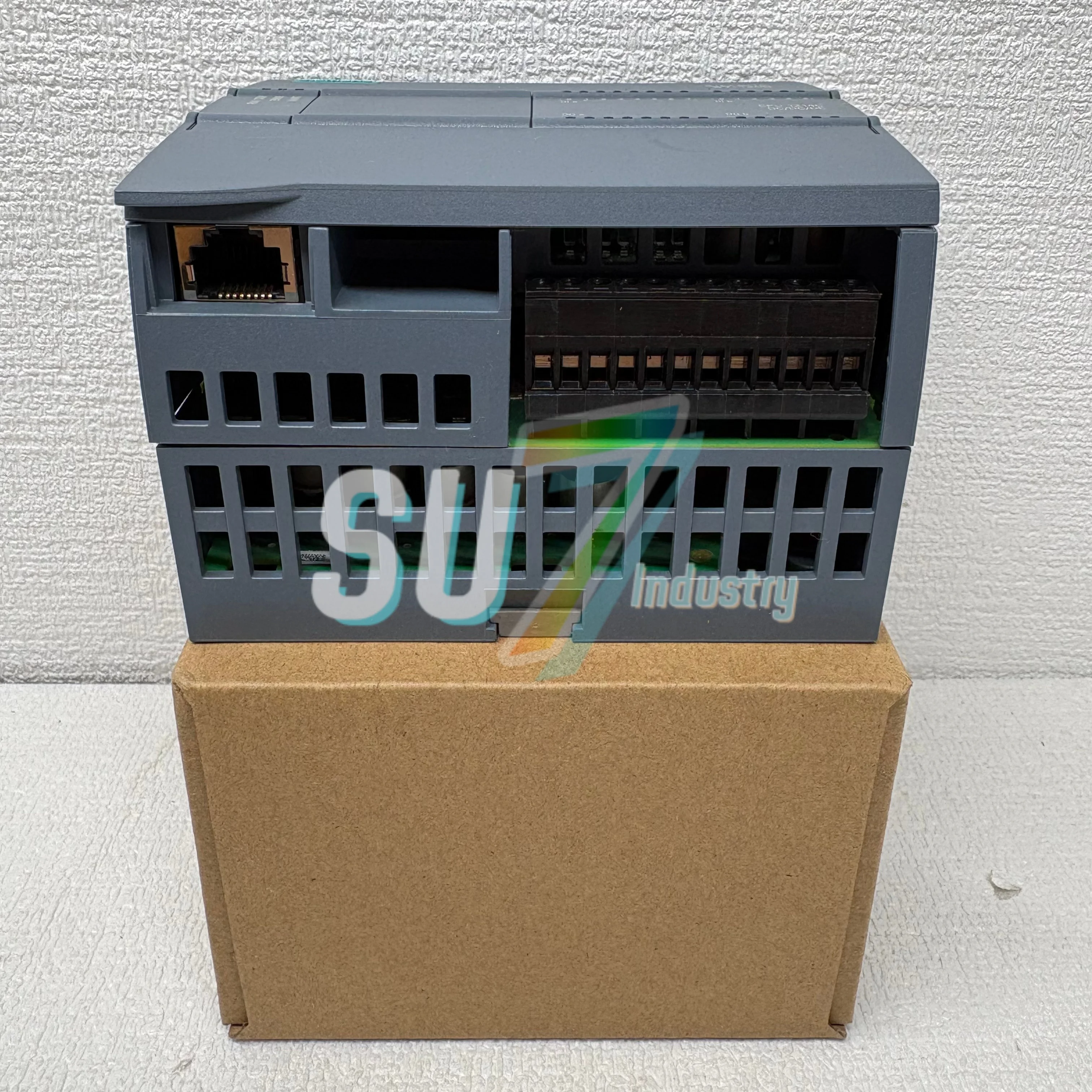 

ADAM-4561 1USB to RS232/422/485 Converter Serial Port Module ADAM-4561-CE Brand new original stock in stock