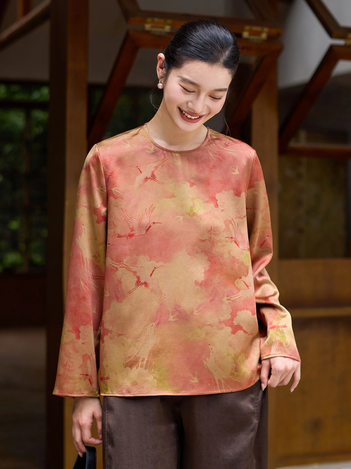 

Philosophy Tang round Ne Red Cloud Silk Women's Top Chinese Artistic Retro Sle Long Sve Loose Fit Printed T