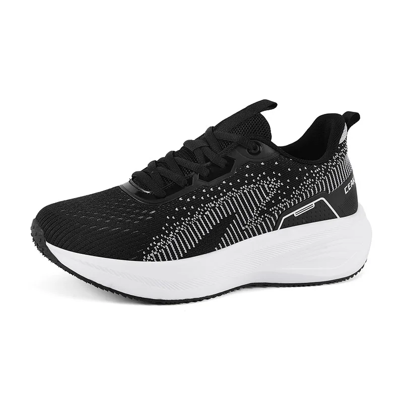 

Men's lightt mesh casual sports shoes Four seasons new breathable Thick sole comfort outdoor running shoes Youth Joker sneakers