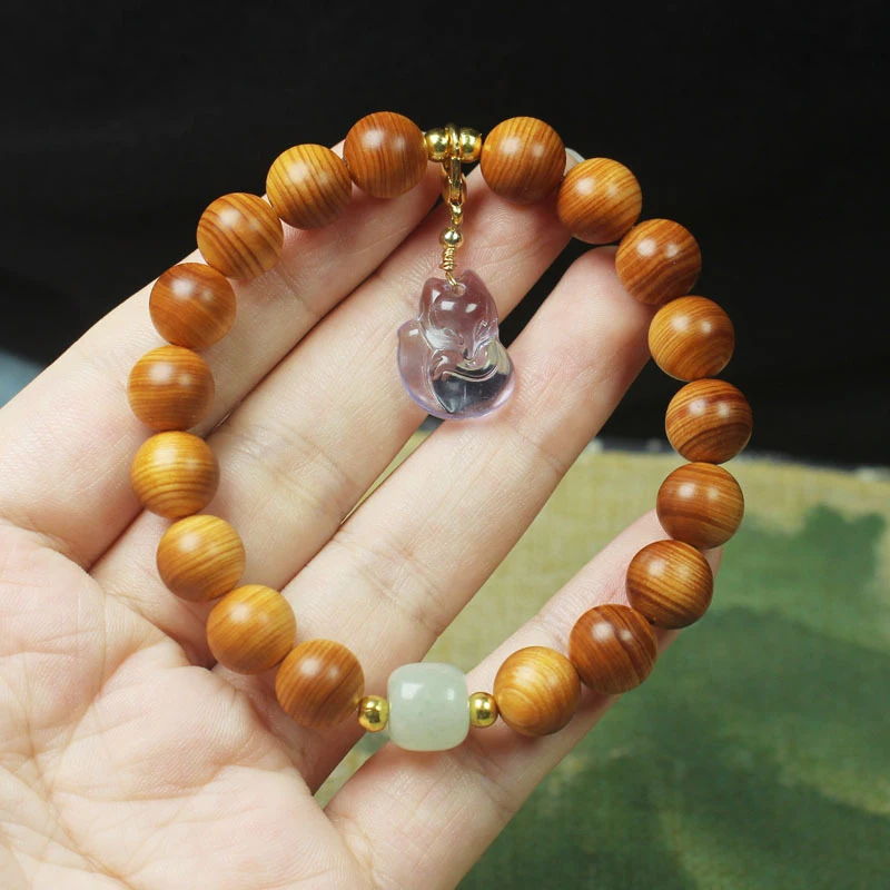 

Taihang aged high-oil cypress wood 10mm with fox pendant, unisex bracelet DIY Buddhist beads and decorative accessories
