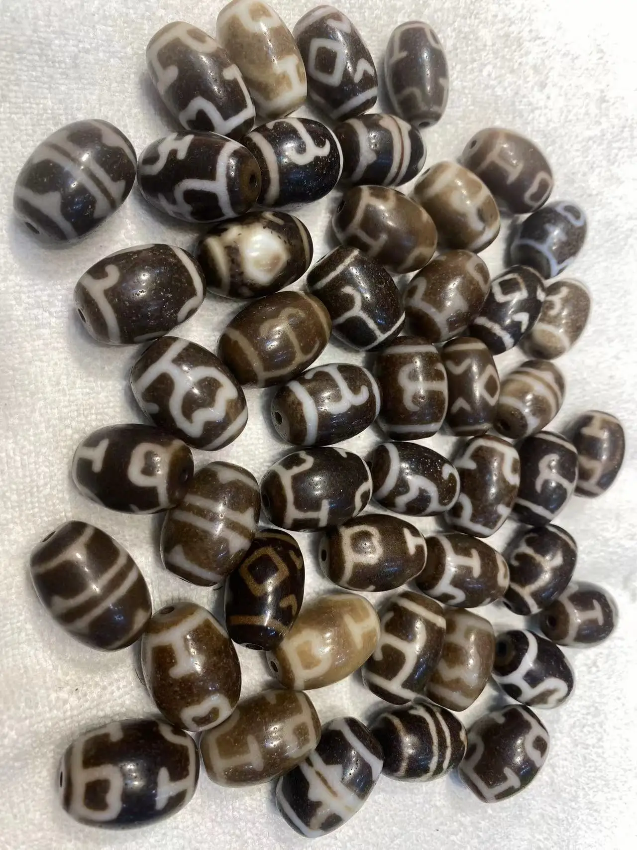 

10pcs/lot Natural Old Agate Dzi Tooth yellow bucket beads Weathering lines 17 X24mm Bracelet Necklace accessories Retro Ethnic