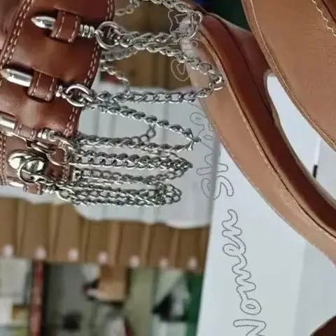 Sandalias de Verano con Correa de Cadena Metálica, Elegantes, Novedosas y Sexys para Mujer, Zapatos de Vestir para Fiesta, Punta Redonda, Tacones Finos, Cuero, Último Modelo