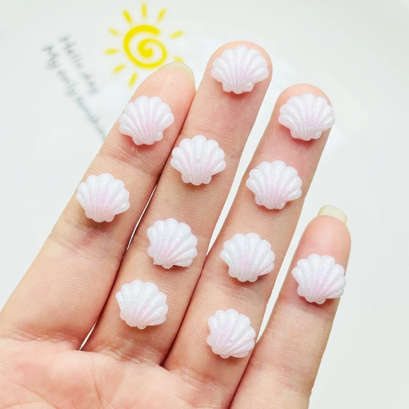 50 Pcs New Cute Mini Resin Cartoon Shiny Seashells Flatback Ornament Jewelry Making Manicure Hairwear Accessories