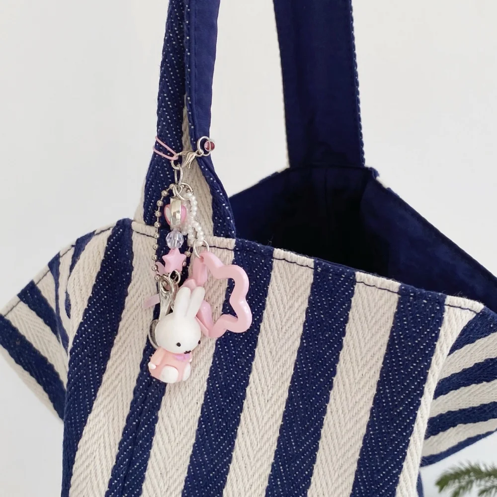 Niedlicher Miffy Kawaii Anhänger im neuen Stil, Mini-Cartoon-Kaninchen-Schlüsselanhänger für Rucksack, Schultasche, Handtasche, Handyhülle, Mädchen-Geschenk – Detail 3